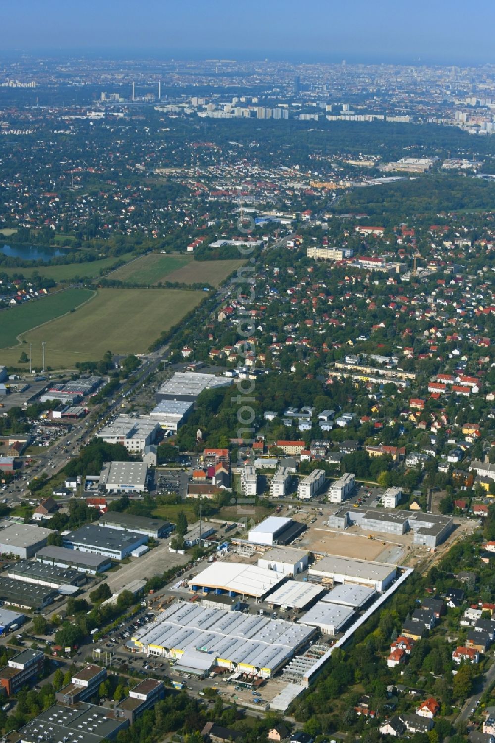 Berlin from the bird's eye view: Building of the construction market of Possling GmbH & Co.KG on Landsberger Strasse destrict Mahlsdorf in Berlin