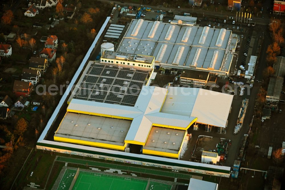 Berlin from above - Building of the construction market of Possling GmbH & Co.KG on Landsberger Strasse destrict Mahlsdorf in Berlin