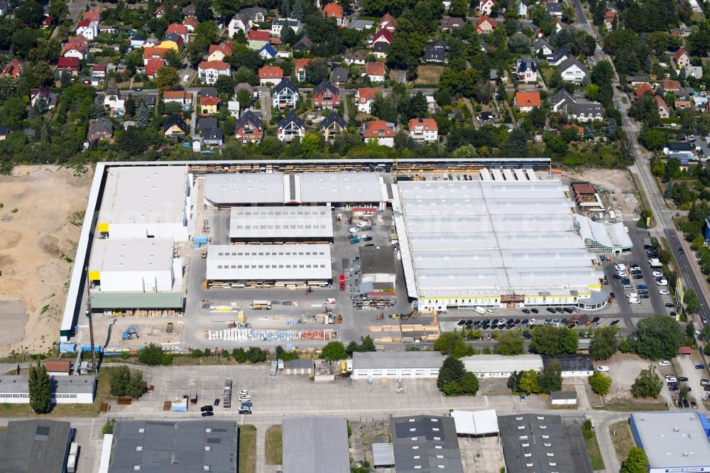 Aerial photograph Berlin - Building of the construction market of Possling GmbH & Co. KG on Landsberger Strasse in Mahlsdorf in the state Berlin, Germany