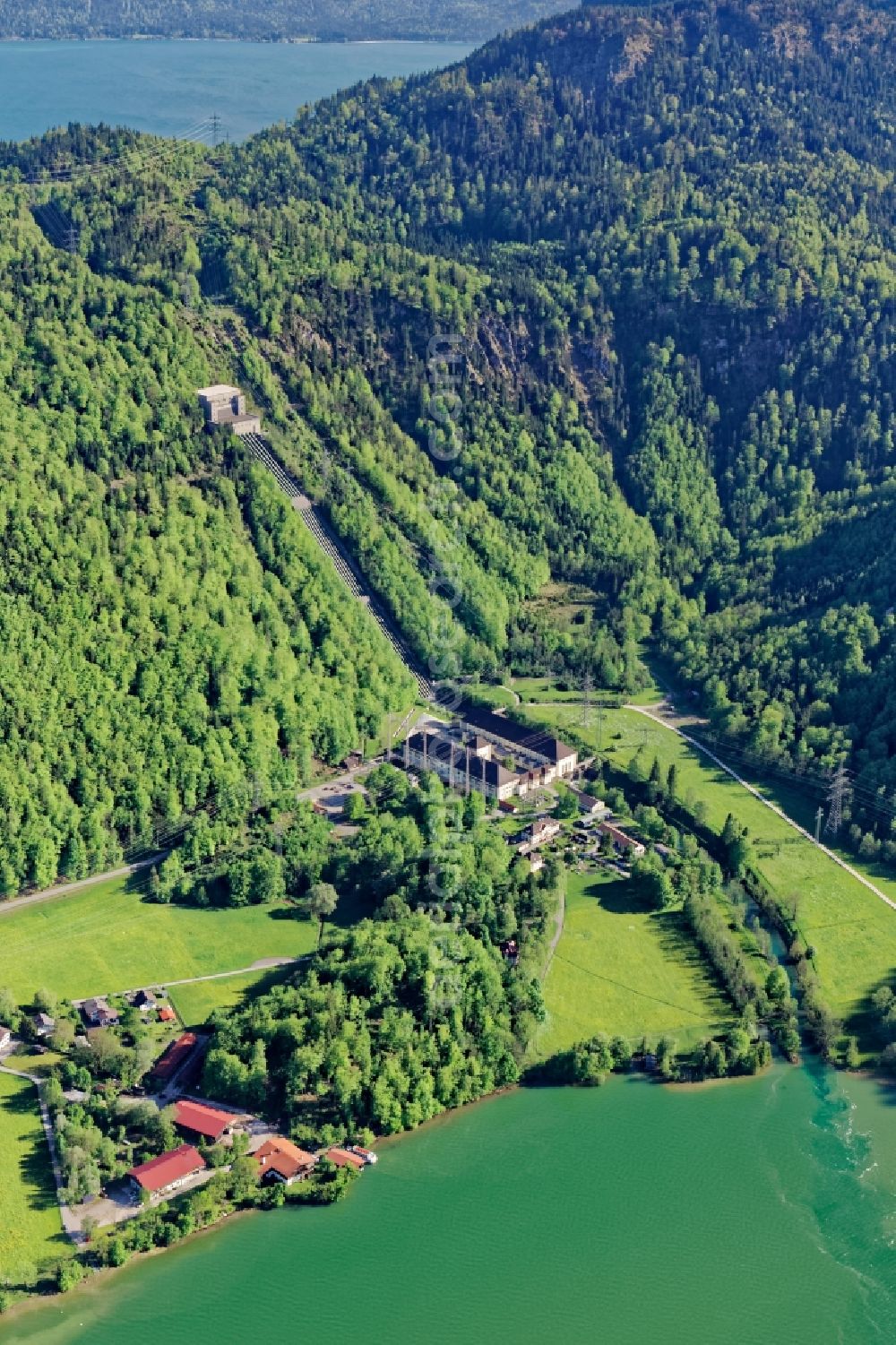 Aerial photograph Kochel am See - Buildings and Pipelines of the Walchensee hydroelectric power plant in Kochel am See in the state Bavaria, Germany