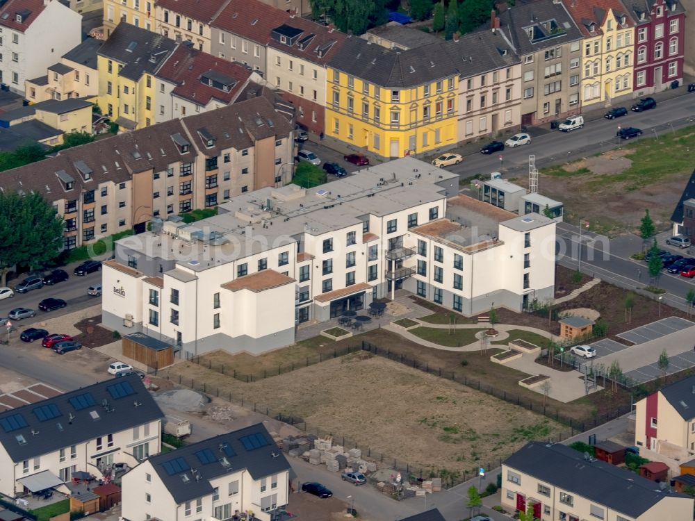 Aerial photograph Gelsenkirchen - Building the retirement home Belia Seniorenresidenzen GmbH on Rheinische Strasse in Gelsenkirchen in the state North Rhine-Westphalia, Germany