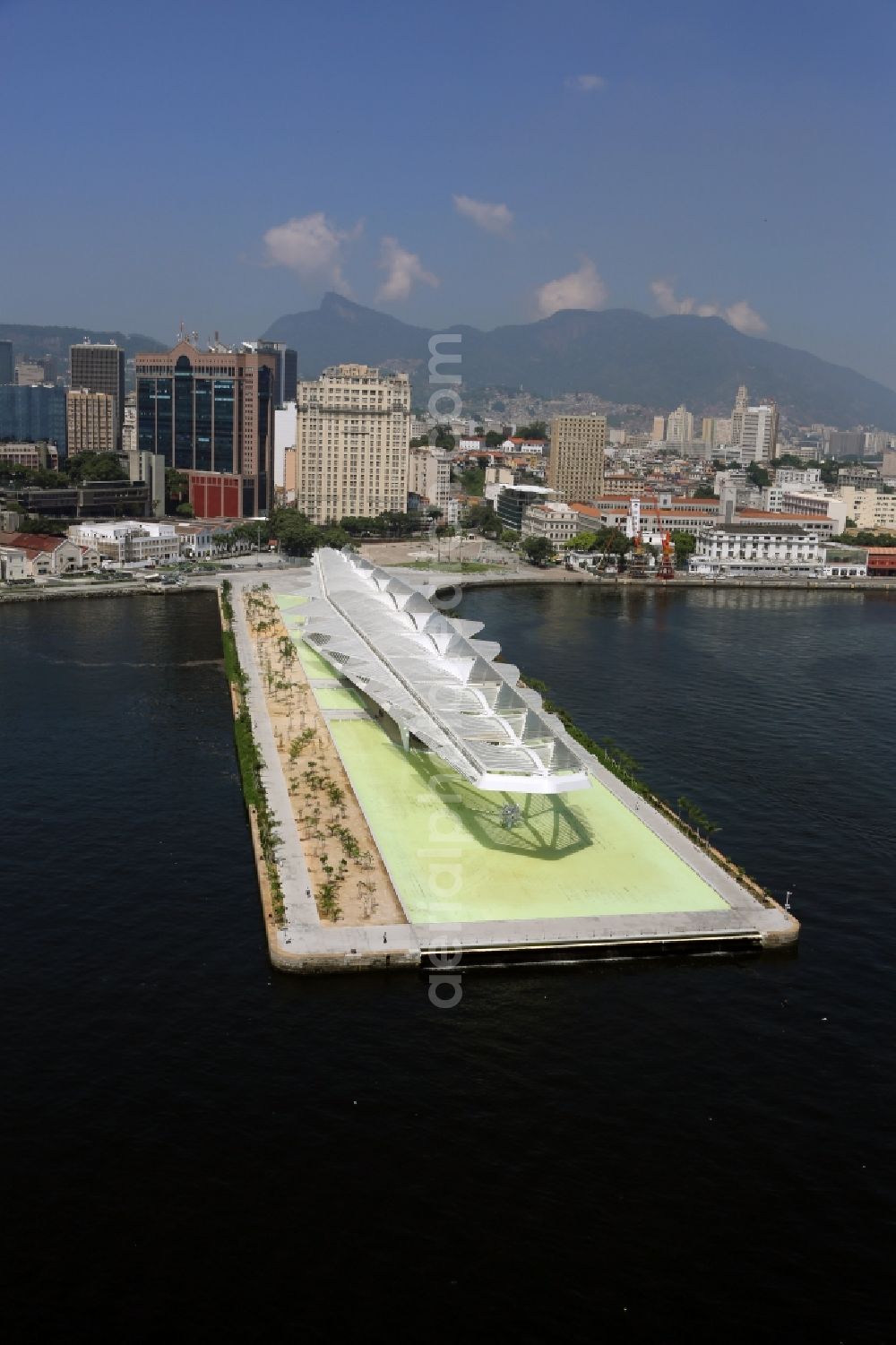 Aerial photograph Rio de Janeiro - Building the visitor center at Museum of Tomorrow - Museu do Amanha in Porto Maravilha in Rio de Janeiro in Rio de Janeiro, Brazil