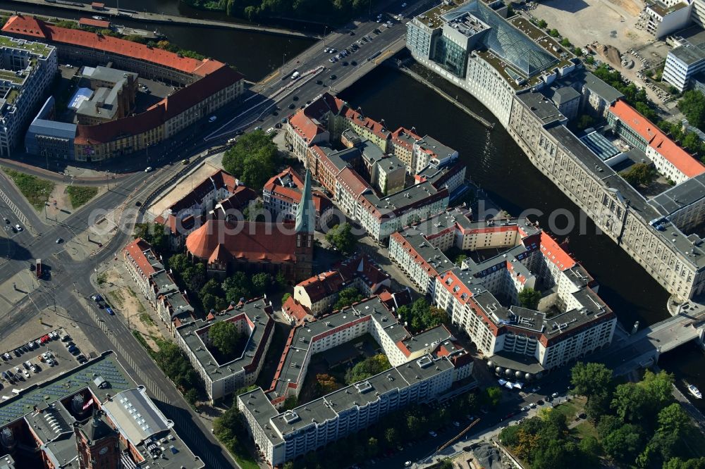 Berlin from the bird's eye view: Building the visitor center Nikolaiviertel with palais Ephraim-Palais on Poststrasse in the district Mitte in Berlin, Germany