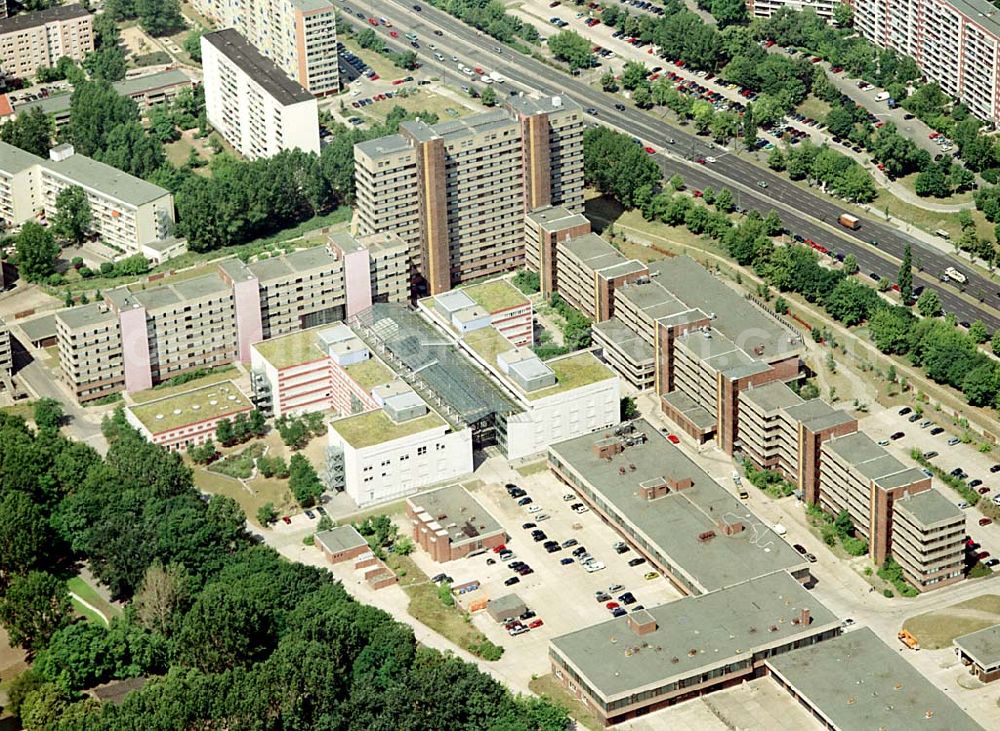 Berlin - Lichtenberg from above - 30.06.2003 Gebäude des Bezirksamtes Berlin- Hohenschönhausen (ehemaliges Ministerium für Staatssicherheit der DDR) an der B1 in Berlin Lichtenberg