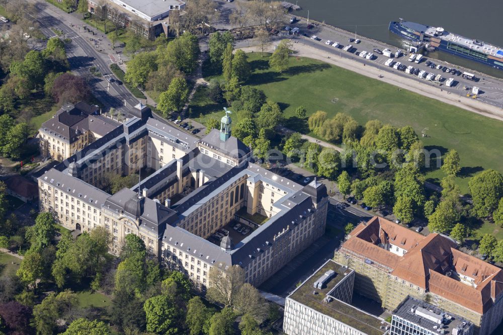 Düsseldorf from the bird's eye view: Building of the district government in Duesseldorf in the state North Rhine-Westphalia