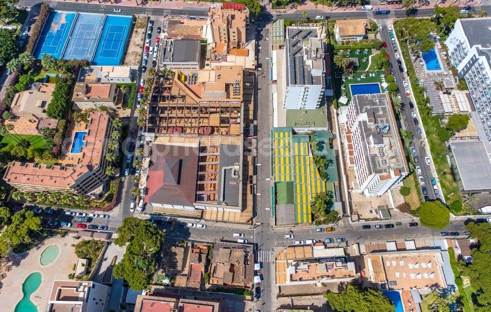 Palma from the bird's eye view: Building of the beer garden Bierkoenig at the crossroads Carrer de les Canyes - Carrer del Pare Bartomeu Salva in the district Platja de Palma in Palma in Balearic island of Mallorca, Spain