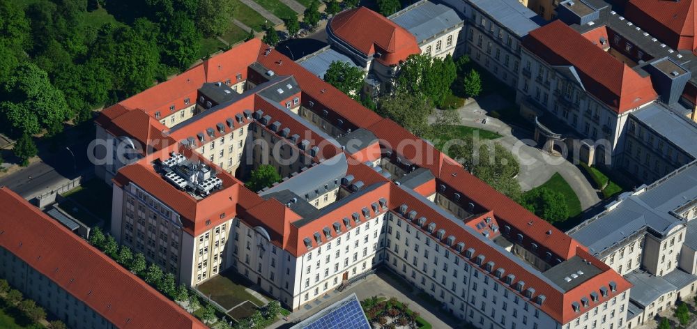 Aerial image Berlin Mitte - Building of the Federal Ministry of Economics and Technology on the banks of the Spree to the disability road in Berlin Mitte