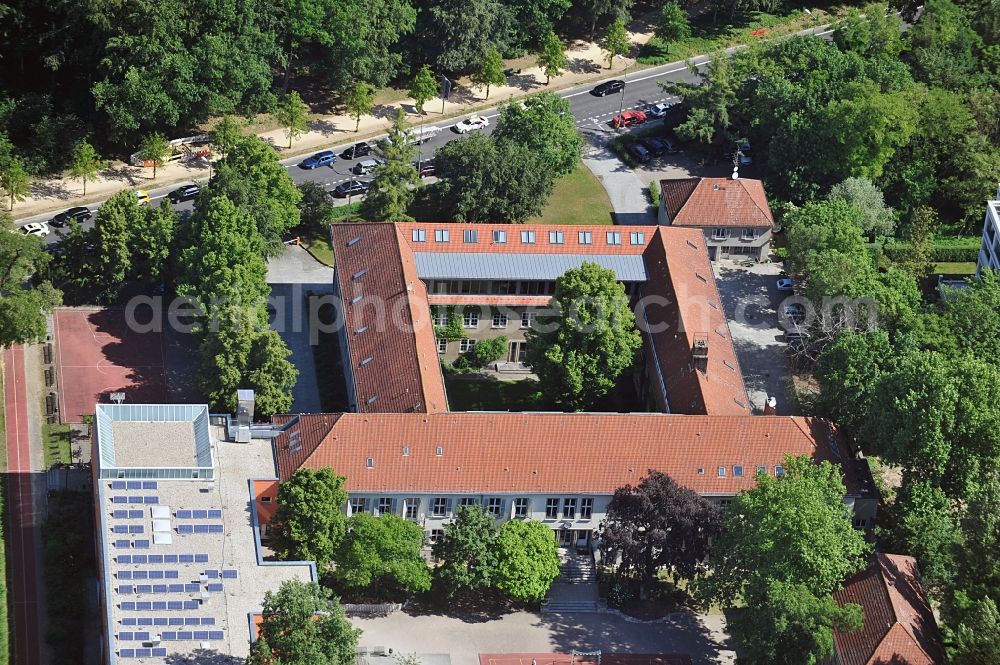 Berlin from above - View of the premises of the Canisius - Kolleg Berlin on Tiergarten St in Berlin / Tiergarten