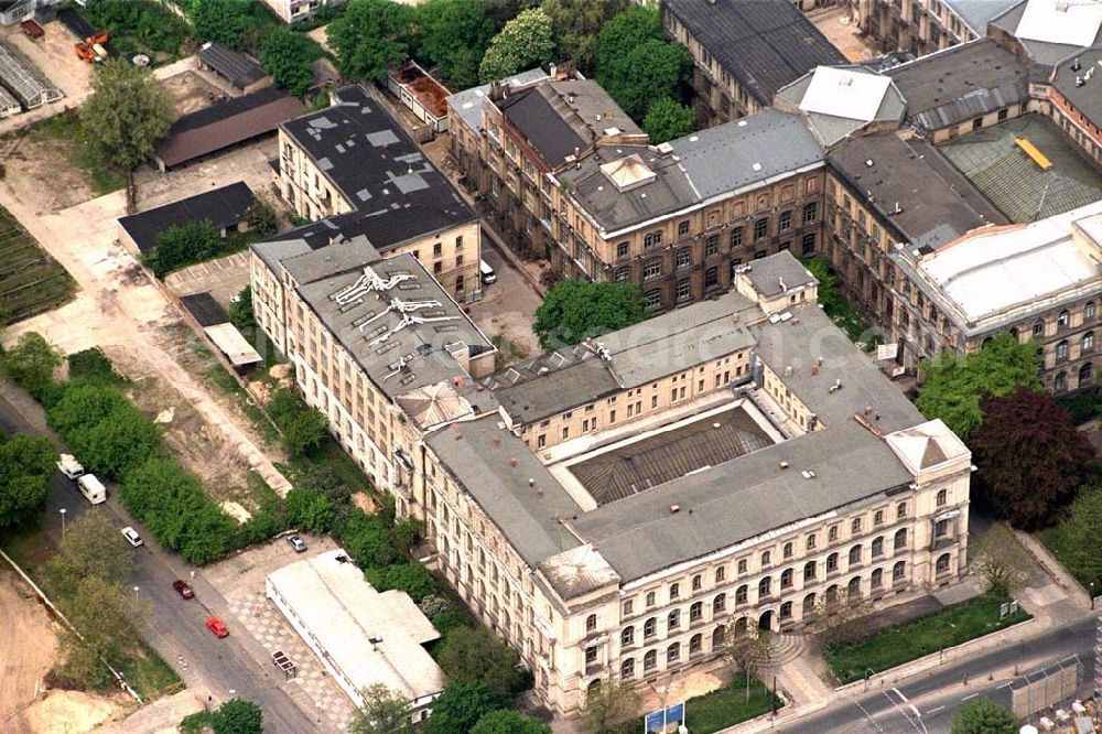 Aerial image Berlin - Gebäude des ehemaligen DDR-Bergbauministeriums in der Invalidenstraße