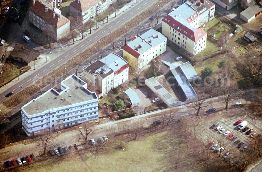 Berlin - Karlshorst from the bird's eye view: Gebäude der ehemaligen lybischen Botschaft in der DDR an Treskowallee in Berlin-Karlshorst