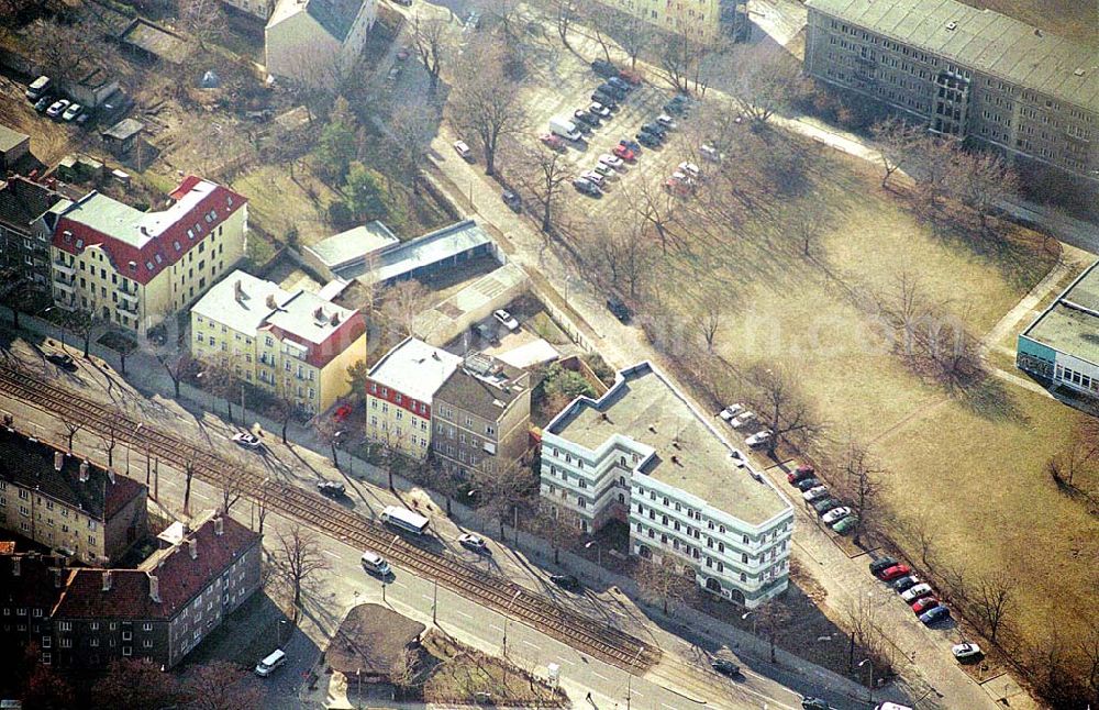 Berlin - Karlshorst from above - Gebäude der ehemaligen lybischen Botschaft in der DDR an Treskowallee in Berlin-Karlshorst