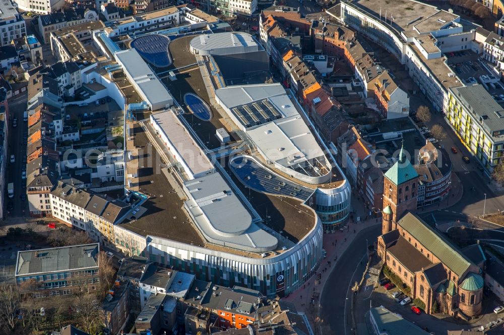 Aachen from the bird's eye view: Building of the shopping center Aquis Plaza of ECE Projektmanagement GmbH & Co. KG on Adalbertstrasse in Aachen in the state North Rhine-Westphalia