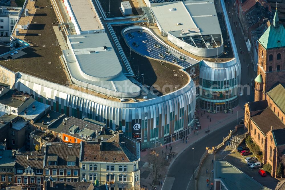 Aachen from the bird's eye view: Building of the shopping center Aquis Plaza of ECE Projektmanagement GmbH & Co. KG on Adalbertstrasse in Aachen in the state North Rhine-Westphalia