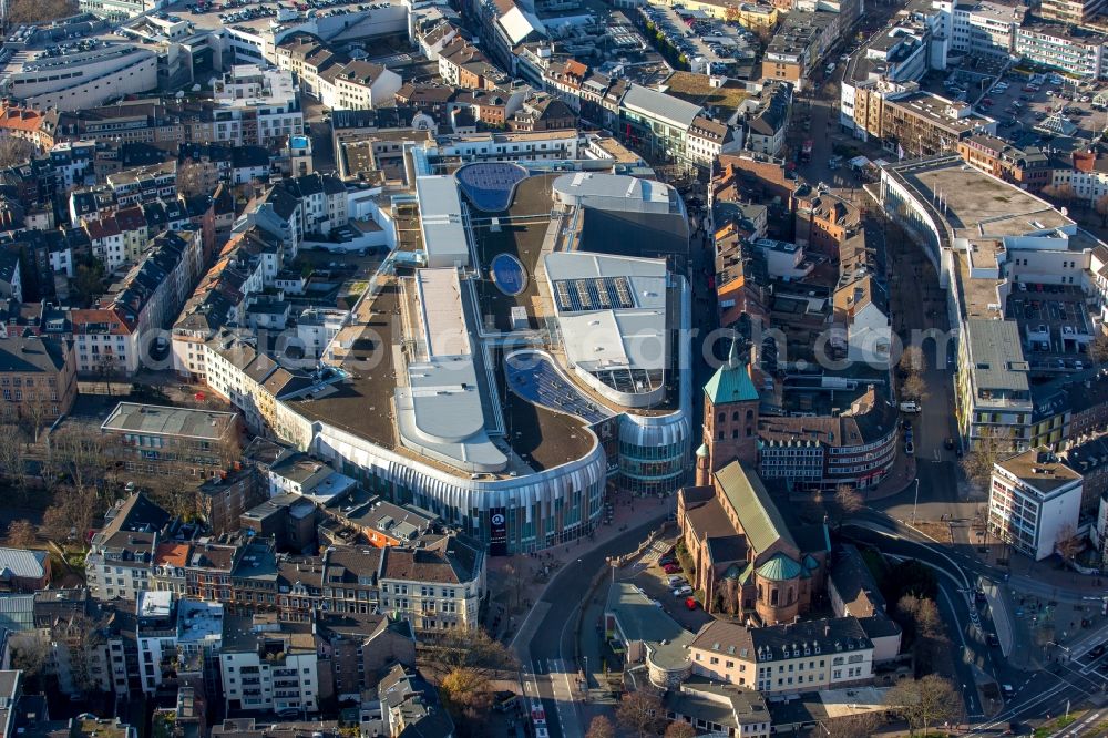 Aerial photograph Aachen - Building of the shopping center Aquis Plaza of ECE Projektmanagement GmbH & Co. KG on Adalbertstrasse in Aachen in the state North Rhine-Westphalia