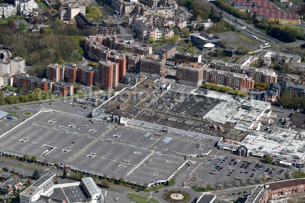 Villeneuve-d’Ascq from the bird's eye view: Building of the shopping center Auchan in Villeneuve-d’Ascq in Nord-Pas-de-Calais Picardy, France