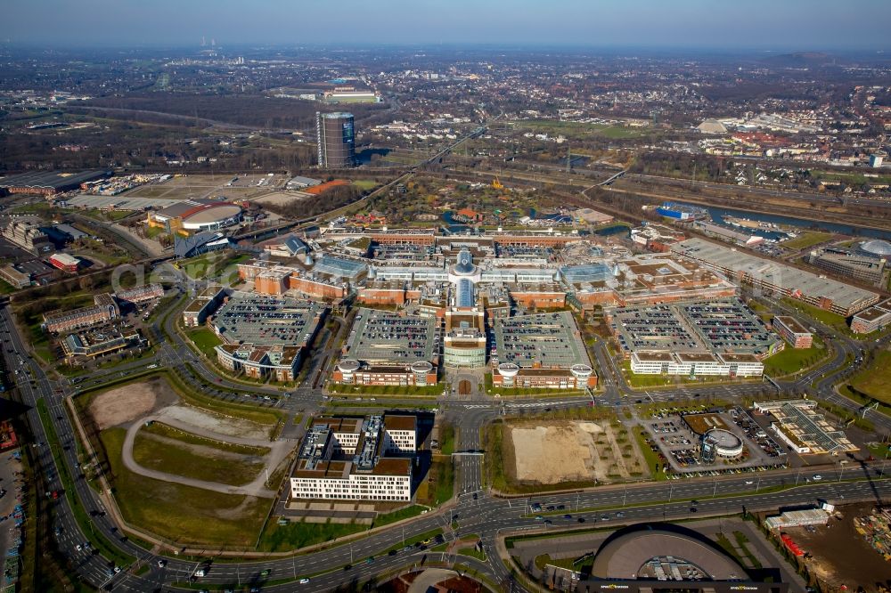 Oberhausen from above - Building of the shopping center Centro in Oberhausen in the state North Rhine-Westphalia