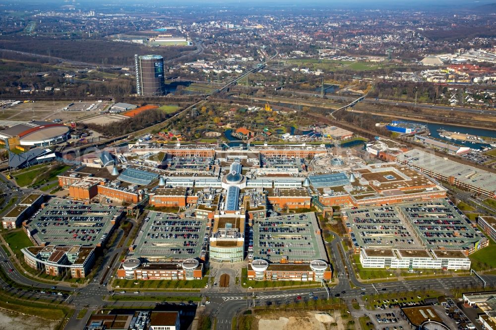 Oberhausen from the bird's eye view: Building of the shopping center Centro in Oberhausen in the state North Rhine-Westphalia