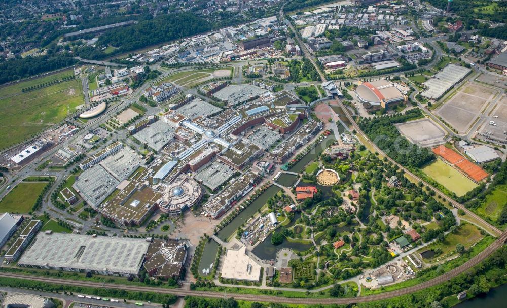 Aerial photograph Oberhausen - Building of the shopping center Centro in Oberhausen in the state North Rhine-Westphalia