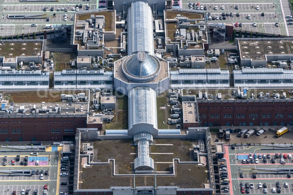 Aerial photograph Oberhausen - Building of the shopping center Centro in Oberhausen in the state North Rhine-Westphalia