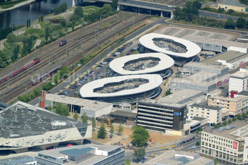 Wolfsburg from the bird's eye view: Building of the shopping center designer outlets by architect Gerd Graf in Wolfsburg in the state Lower Saxony