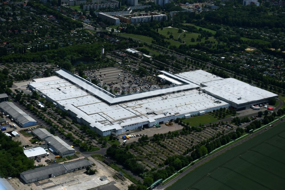 Magdeburg from above - Building of the shopping center Florapark on Olvenstedter Graseweg in Magdeburg in the state Saxony-Anhalt