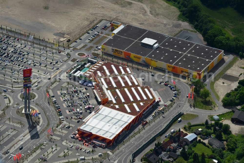 Aerial photograph Dänischburg, Lübeck - Building the shopping mall HORNBACH Baumarkt in Daenischburg, Luebeck in Schleswig-Holstein. The complex is part of the IKEA Centre Germany GmbH, a company of the IKEA Centres Group A / S