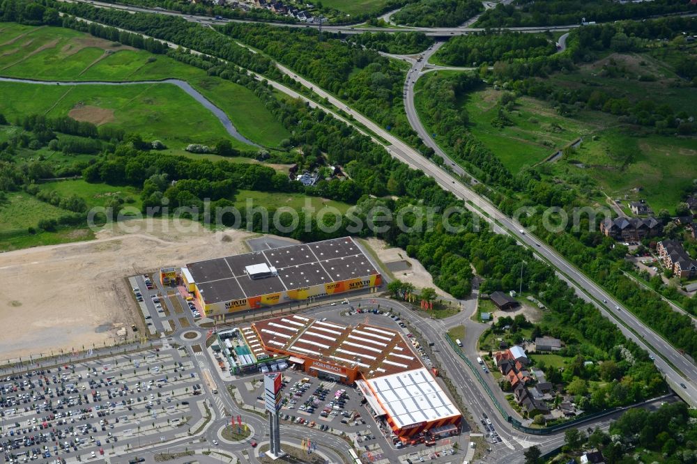 Dänischburg, Lübeck from the bird's eye view: Building the shopping mall HORNBACH Baumarkt in Daenischburg, Luebeck in Schleswig-Holstein. The complex is part of the IKEA Centre Germany GmbH, a company of the IKEA Centres Group A / S