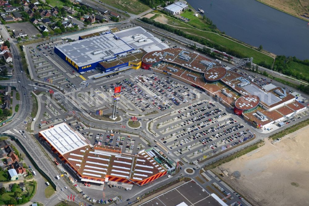 Aerial photograph Dänischburg, Lübeck - Building the shopping mall HORNBACH Baumarkt in Daenischburg, Luebeck in Schleswig-Holstein. The complex is part of the IKEA Centre Germany GmbH, a company of the IKEA Centres Group A / S