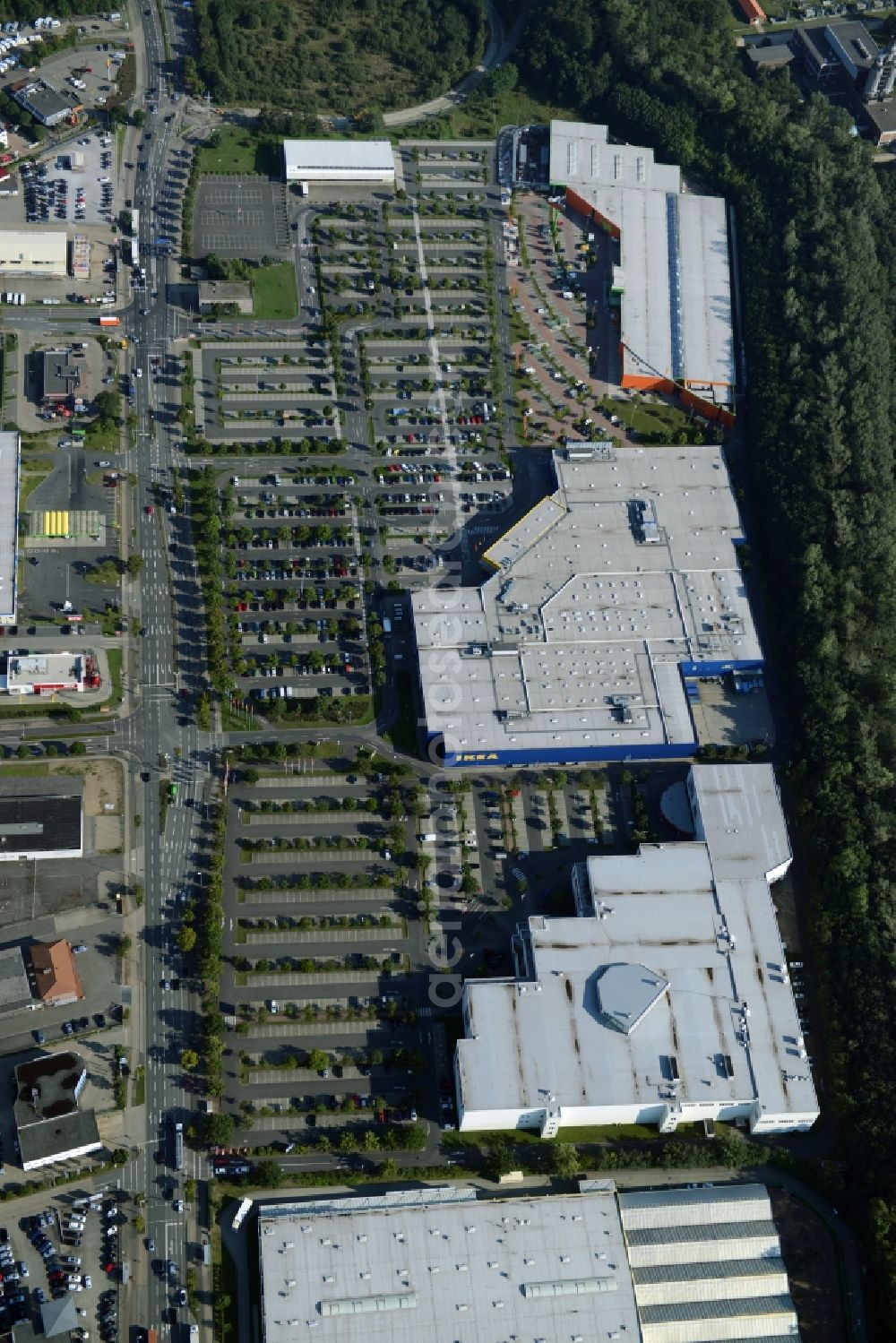 Aerial photograph Braunschweig - Building of the store - furniture market IKEA Deutschland GmbH & Co. KG in Braunschweig in the state Lower Saxony