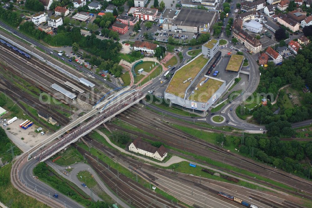 Aerial image Weil am Rhein - Building of the shopping center Insel, Peace Bridge, tram terminal stop and station in Weil am Rhein in the state Baden-Wuerttemberg