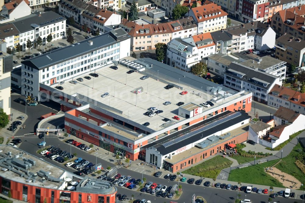 Aerial photograph Hanau - Building of the shopping center Kaufland Am Steinheimer Tor in Hanau in the state Hesse