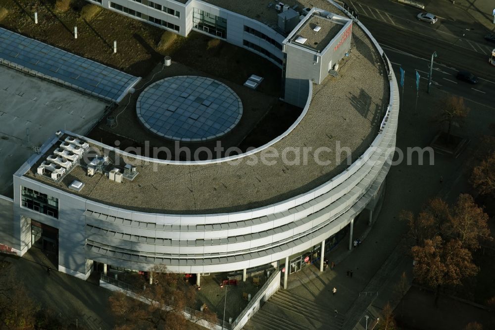 Frankfurt (Oder) from the bird's eye view: Building of the shopping center Lennèpassage an der Karl-Marx-Strasse Ecke Heilbronner Strasse in Frankfurt (Oder) in the state Brandenburg