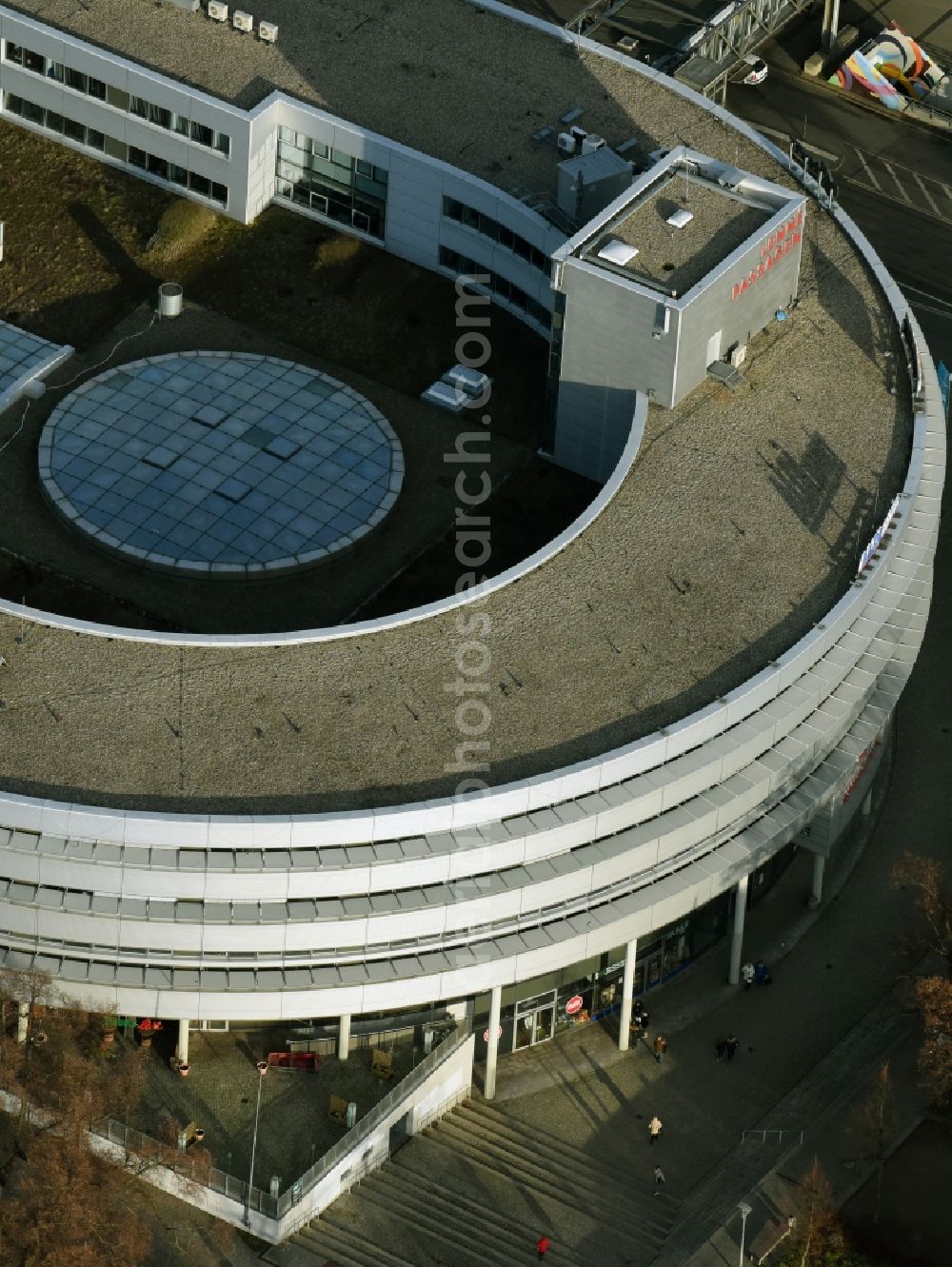 Aerial image Frankfurt (Oder) - Building of the shopping center Lennèpassage an der Karl-Marx-Strasse Ecke Heilbronner Strasse in Frankfurt (Oder) in the state Brandenburg