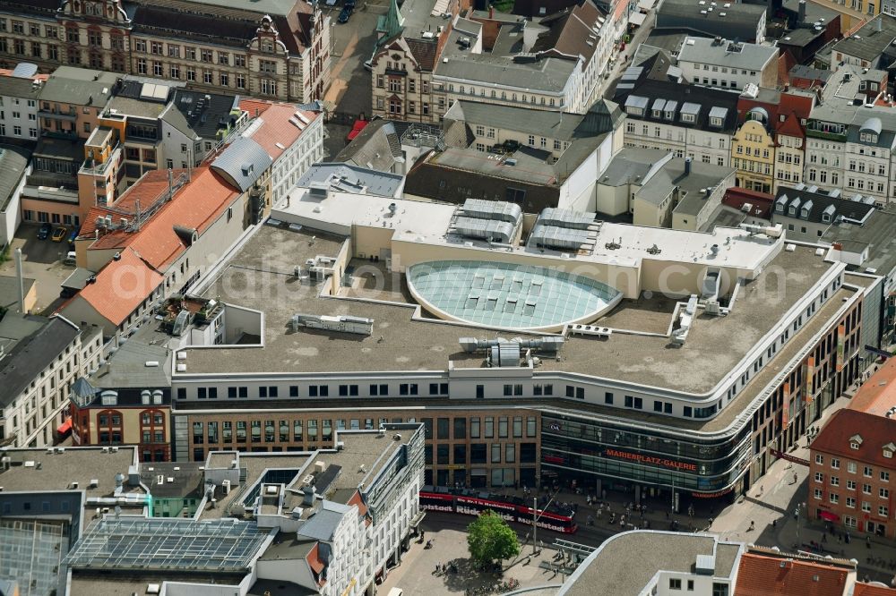 Aerial photograph Schwerin - Building of the shopping center Marienplatz Galerie in Schwerin in the state Mecklenburg - Western Pomerania, Germany