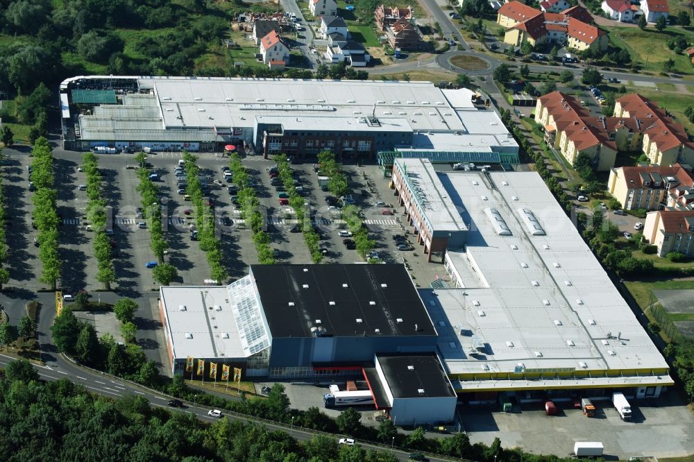 Markkleeberg from the bird's eye view: Building of the shopping center Marktkauf Markkleeberg Staedtelner Strasse in Markkleeberg in the state Saxony