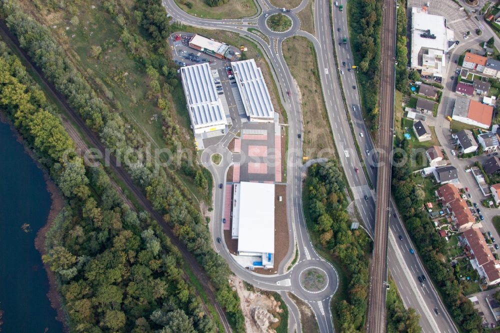 Wörth am Rhein from above - Building of the shopping center Maximilianscenter 2 in the district Maximiliansau in Woerth am Rhein in the state Rhineland-Palatinate