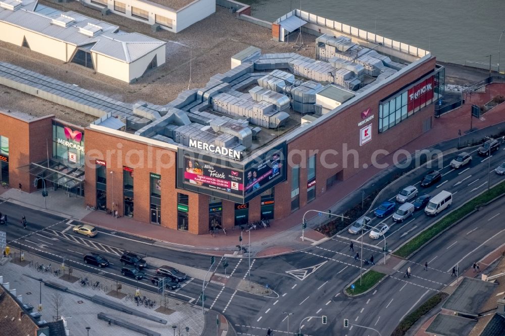 Aerial photograph Dorsten - Building the shopping center Mercaden Dorsten at the bridge Borkener Strasse at Westwall in Dorsten in North Rhine-Westphalia