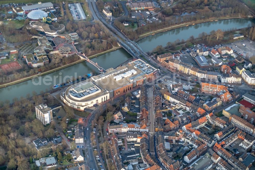 Dorsten from the bird's eye view: Building the shopping center Mercaden Dorsten at the bridge Borkener Strasse at Westwall in Dorsten in North Rhine-Westphalia