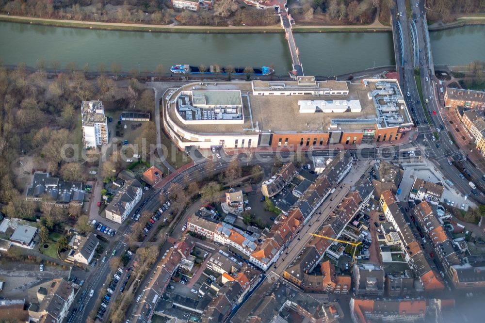 Aerial image Dorsten - Building the shopping center Mercaden Dorsten at the bridge Borkener Strasse at Westwall in Dorsten in North Rhine-Westphalia