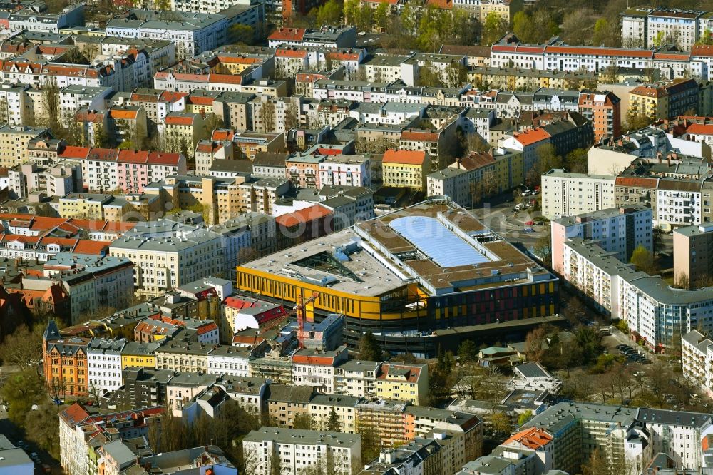 Berlin from the bird's eye view: Building of the shopping center MOA Bogen on Stephanstrasse in Berlin