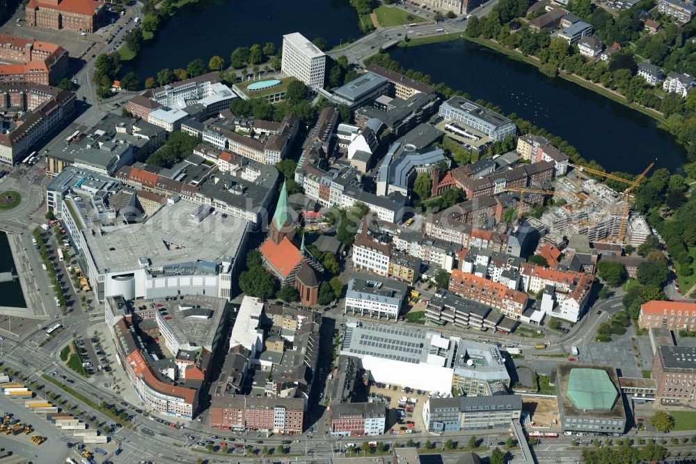 Kiel from the bird's eye view: Building of the shopping center Nordlicht of MEC METRO-ECE Centermanagement GmbH & Co. KG in Kiel in the state Schleswig-Holstein