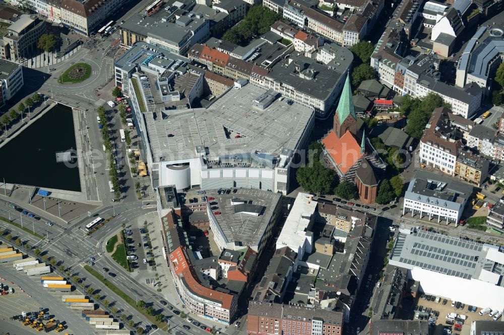 Aerial photograph Kiel - Building of the shopping center Nordlicht of MEC METRO-ECE Centermanagement GmbH & Co. KG in Kiel in the state Schleswig-Holstein