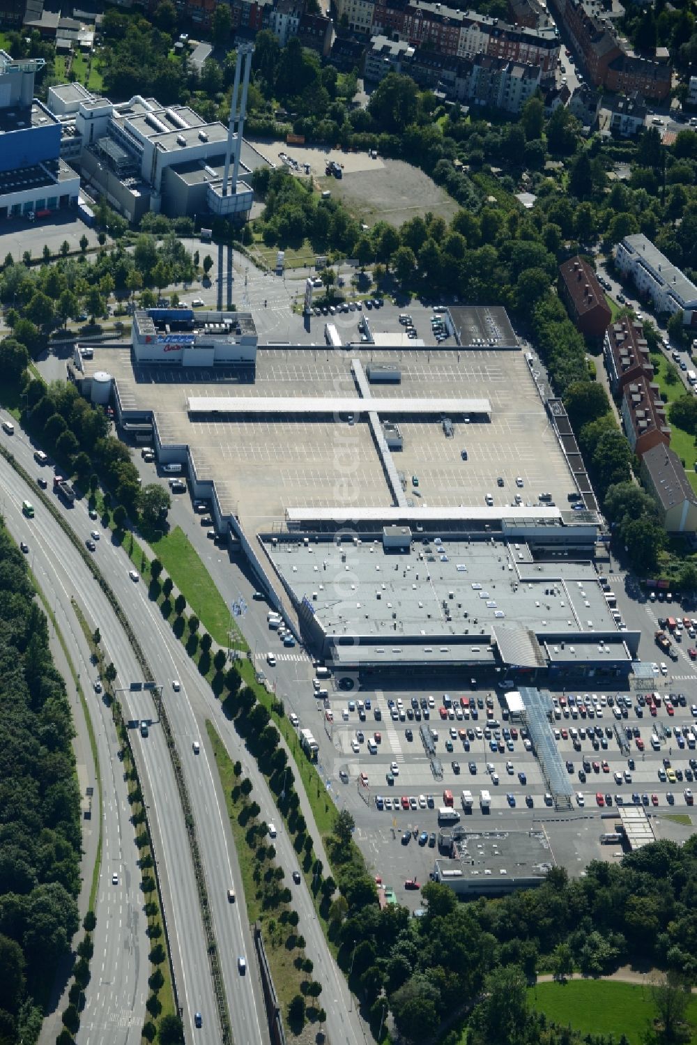 Kiel from the bird's eye view: Building of the shopping center Plaza Center in Kiel in the state Schleswig-Holstein