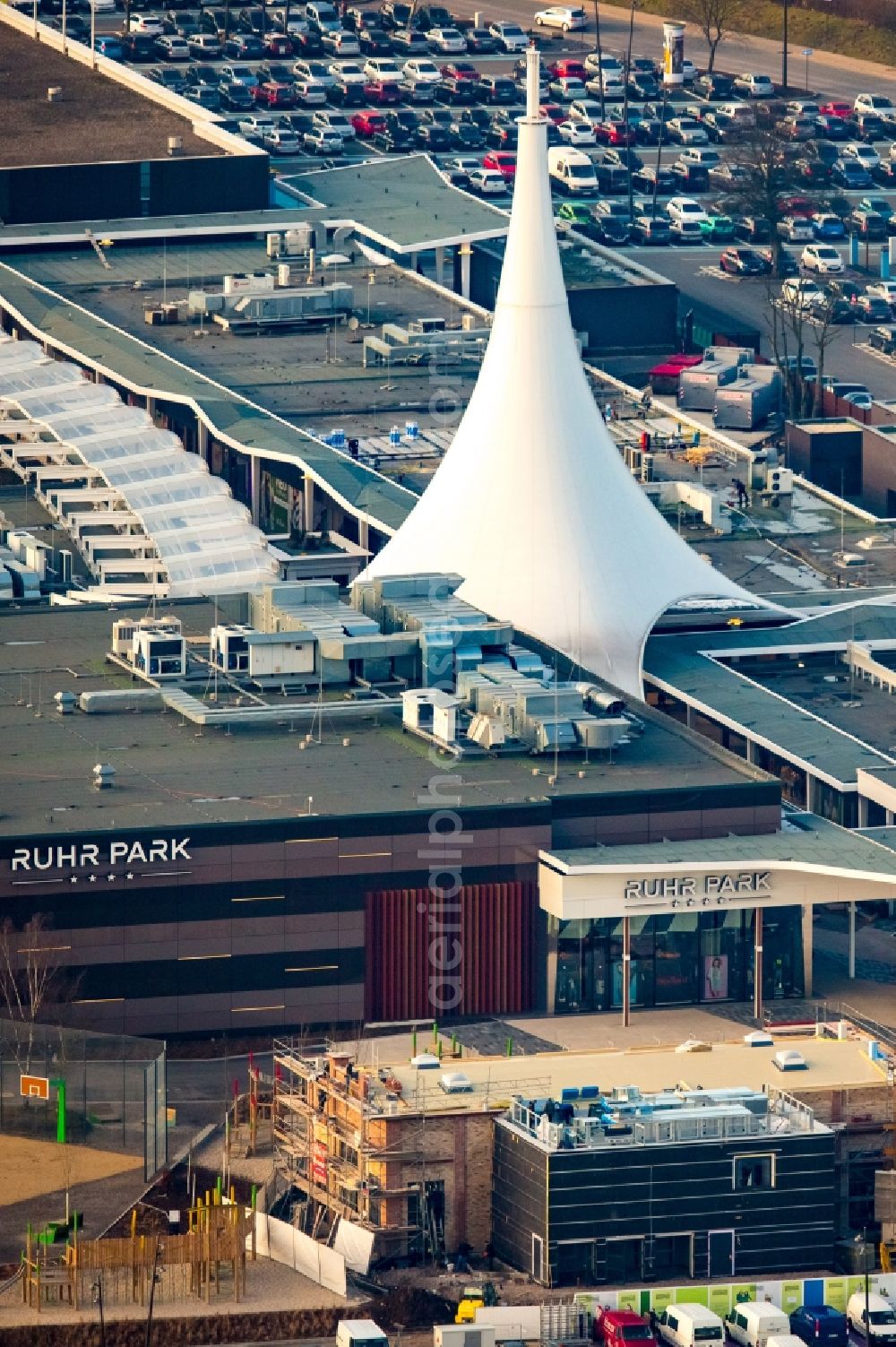 Aerial photograph Bochum - Building the shopping center Ruhr Park in Bochum in the state North Rhine-Westphalia