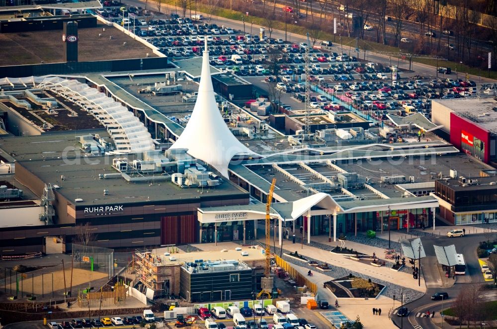 Bochum from above - Building the shopping center Ruhr Park in Bochum in the state North Rhine-Westphalia