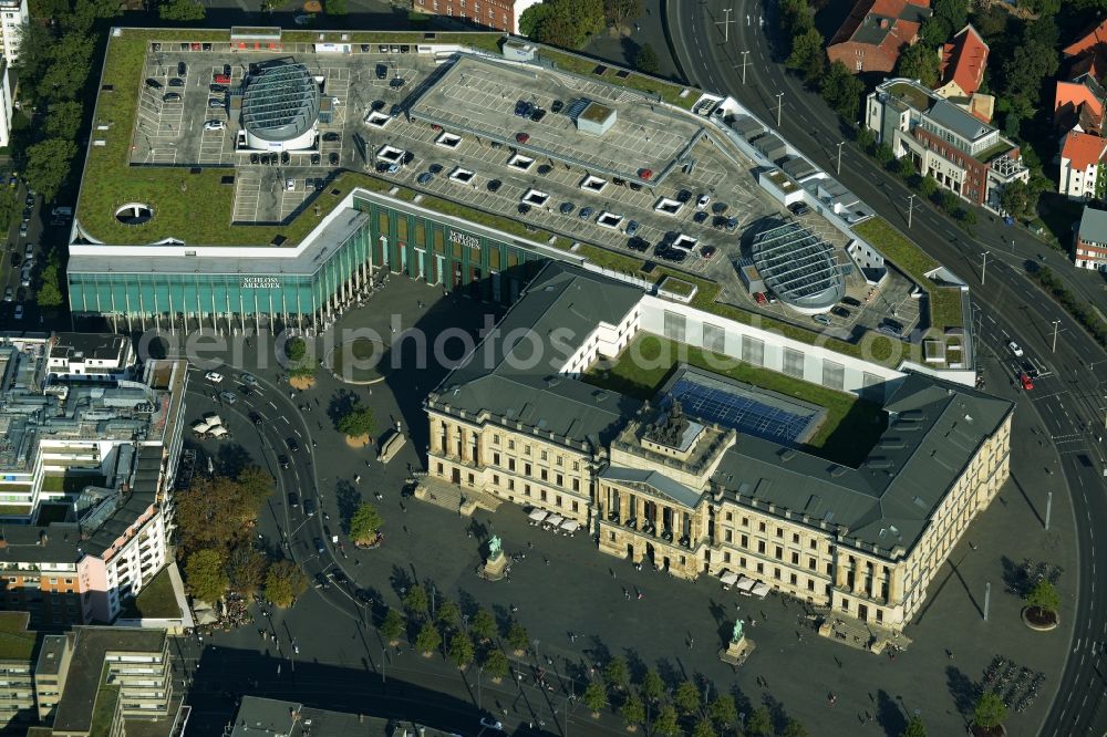 Braunschweig from above - Building of the shopping center Schloss-Arkaden Braunschweig am Ritterbrunnen in der Altstadt in Braunschweig in the state Lower Saxony