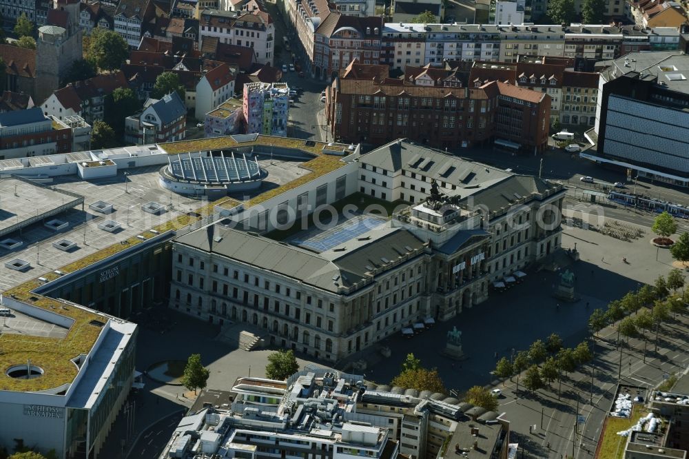 Braunschweig from above - Building of the shopping center Schloss-Arkaden Braunschweig am Ritterbrunnen in der Altstadt in Braunschweig in the state Lower Saxony