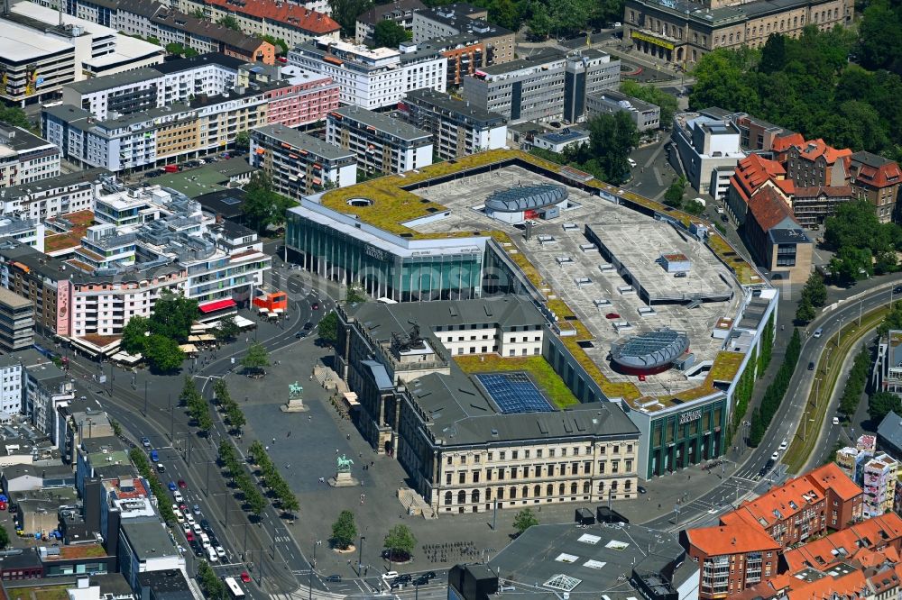 Braunschweig from above - Building of the shopping center Schloss-Arkaden Braunschweig am Ritterbrunnen in der Altstadt in Braunschweig in the state Lower Saxony