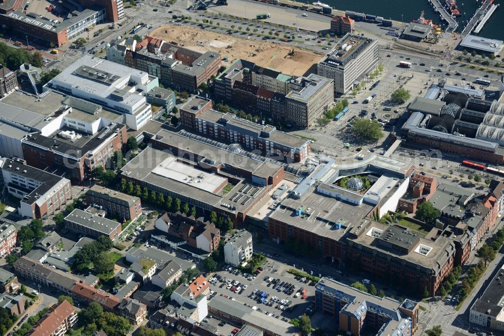 Aerial image Kiel - Building of the shopping center Sophienhof of ECE in Kiel in the state Schleswig-Holstein