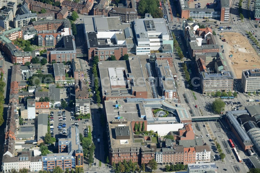 Aerial image Kiel - Building of the shopping center Sophienhof of ECE in Kiel in the state Schleswig-Holstein